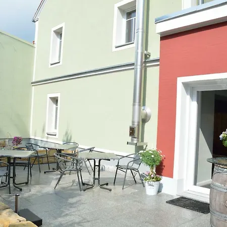 Kalinde Guest house